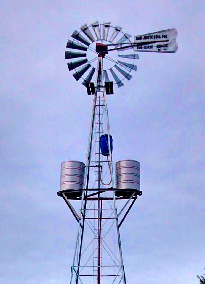 Molino de viento para extracción de agua - Molinos de viento CASSINA